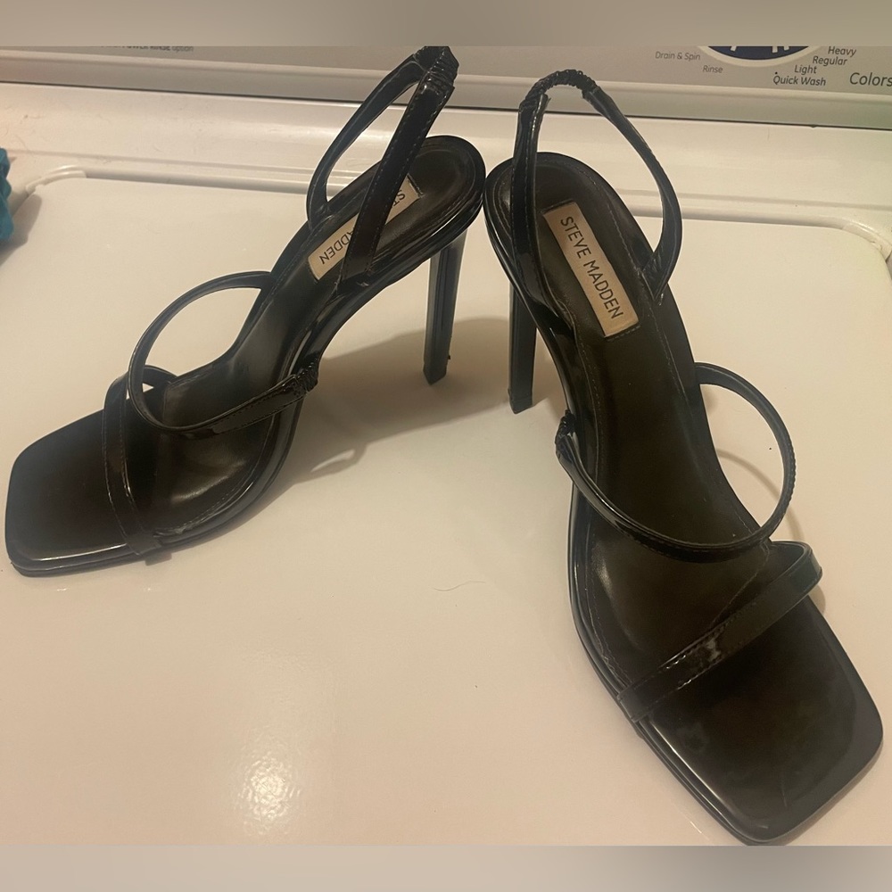 Steve Madden WAFER Women's Black Patent Strappy Heels (US Sz-9)